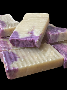 SEA MOSS GOLD SOAP WITH LAVENDER